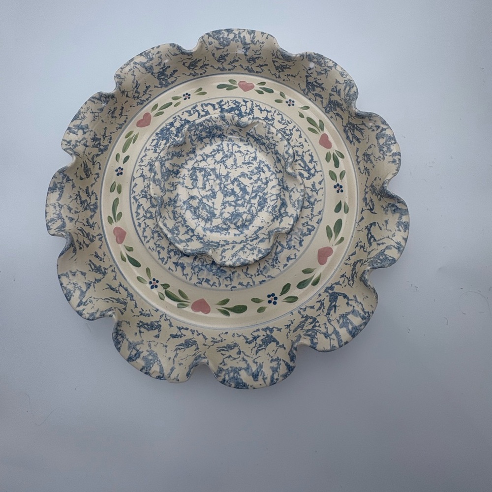 Vintage Floral Scalloped Pottery  Chip and Dip Platter with Hearts - Picture 4 of 13